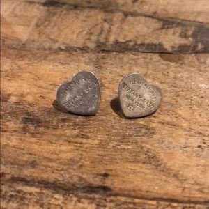 Return to Tiffany & Co earrings